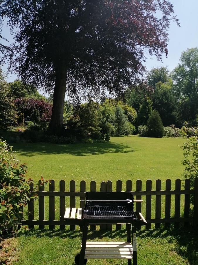 Chambre E Andre Le Domaine Des Jardins De Bracquetuit 外观 照片